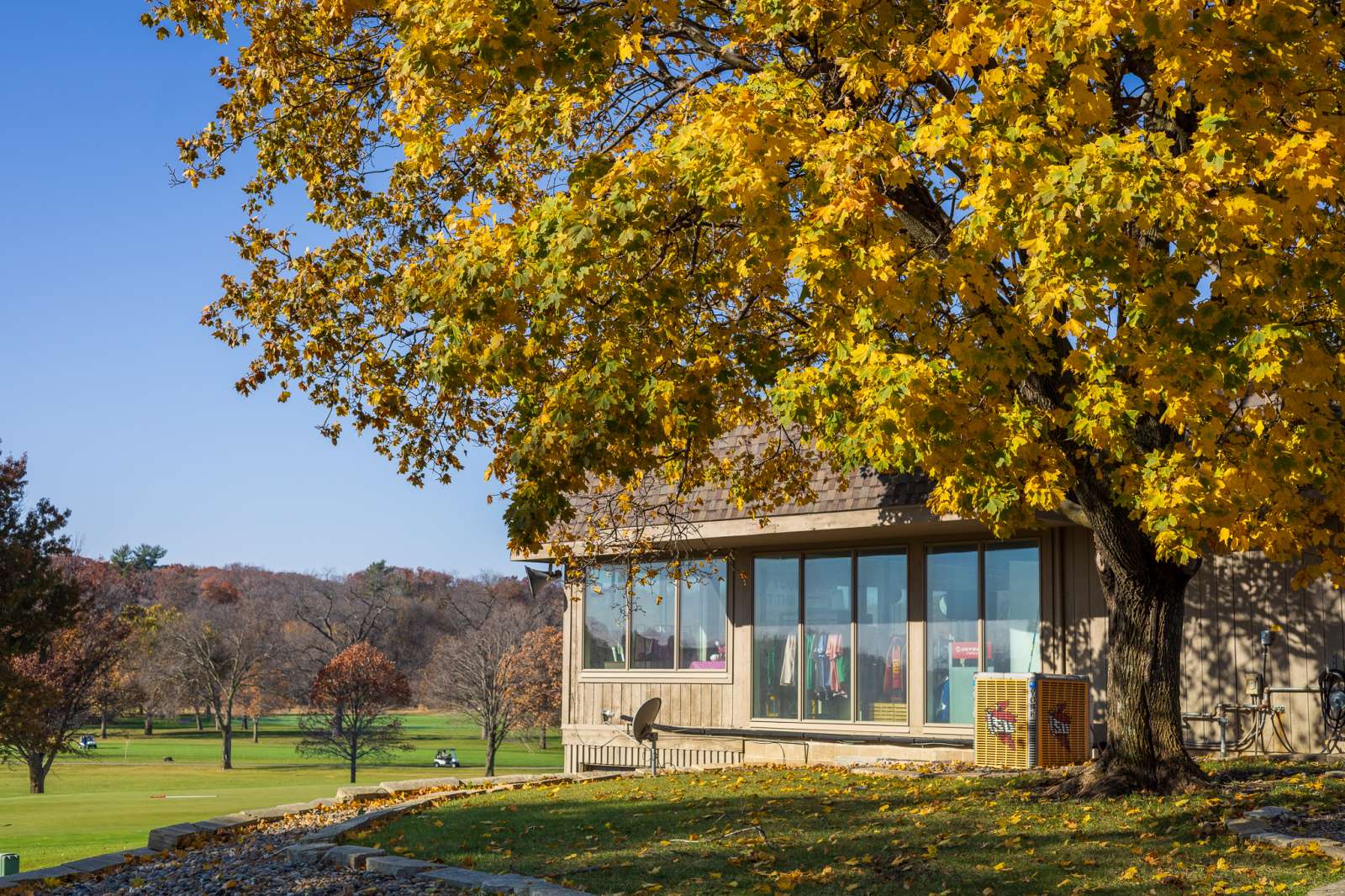 Veenker Clubhouse Fall